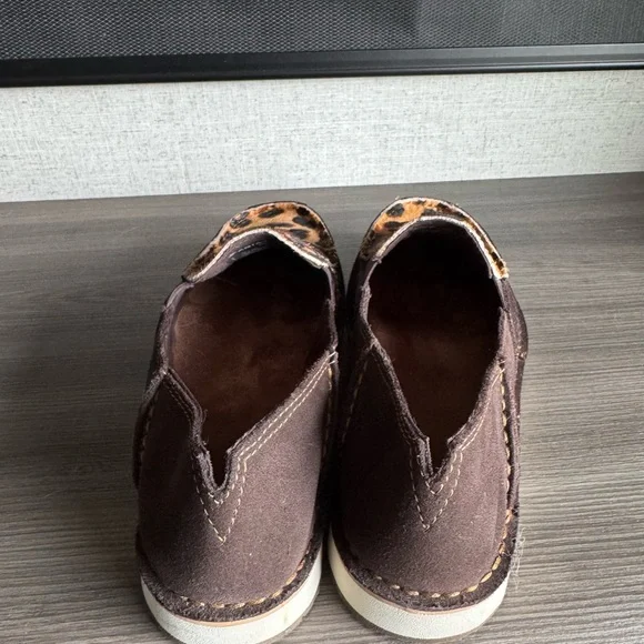 Ariat Brown Moccasins with Leopard Print - Picture 4 of 5